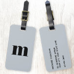 Modern Monogram Initiaal Powder Blue Bagagelabel<br><div class="desc">Moderne onderste hoesje typografie minimalistisch monogram initiaal ontwerp dat kan worden gewijzigd om te personaliseren,  samen met de details op de achterkant. Zwart op een stoffige poederblauwe achtergrond.</div>