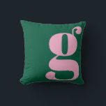 Modern Monogram Initial Letter Preppy Pink Green Kussen<br><div class="desc">This preppy monogram pillow features an oversized lowercase initial in pink against a deep green background. The bold, modern letterform adds personality and charm to teen rooms, dorms, and cozy spaces. Its clean, stylish look makes it easy to mix with colorful decor or classic prep accents. A fun, expressive design...</div>