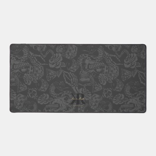 Modern Monogram Initialen Schedel Rozen Tattoo Gri Bureaumat (Voorkant)