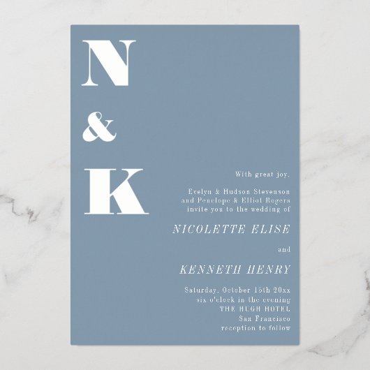 Modern Monogram Initials Dusty Blue Bold Wedding Folie Uitnodiging (Voorkant)
