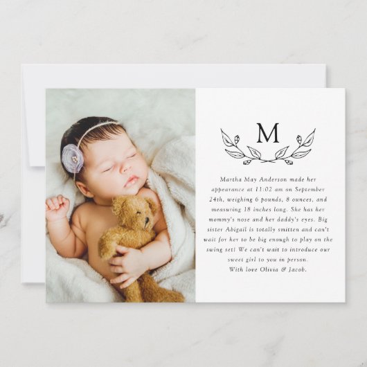 Modern Monogram Laurel Foto Birth Aankondiging (Voorkant)