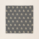Modern Monogram Letter Typewriter Typogray Gray Sjaal<br><div class="desc">Een modern typemachine-monogram voor typografie met de letter van uw keuze,  in kool grijs en crème.</div>
