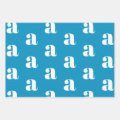 Modern monogram lichtblauw wit custom initiaal inpakpapier vel (Voorkant 2)