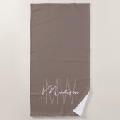 Modern Monogram Naam Script Taupe Strandlaken (Voorkant)
