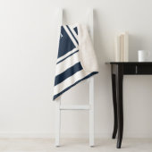 Modern Monogram Navy Blue Stripe Sherpa Deken (In situ)