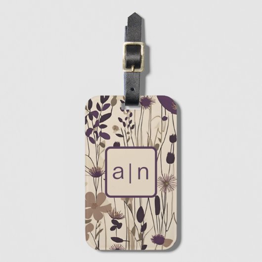 Modern Monogram Paarse Wildflowers Bagagelabel (Voorkant (verticaal))