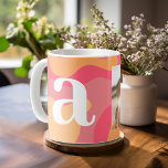 Modern monogram - Retro Organic Curves - Foto Koffiemok<br><div class="desc">Een modern design met organische rondingen in de tinten roze, koraal en tangerine. Personaliseer deze koffie mok met een monogram en foto. Als klap op de vuurpijl voegt u een foto toe om een geweldig cadeau te maken. Als u de afbeeldingen of monogrammen wilt aanpassen, klikt u op het gereedschap...</div>