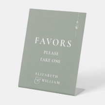 Modern Monogram Sage Green Favorieten Trouwen