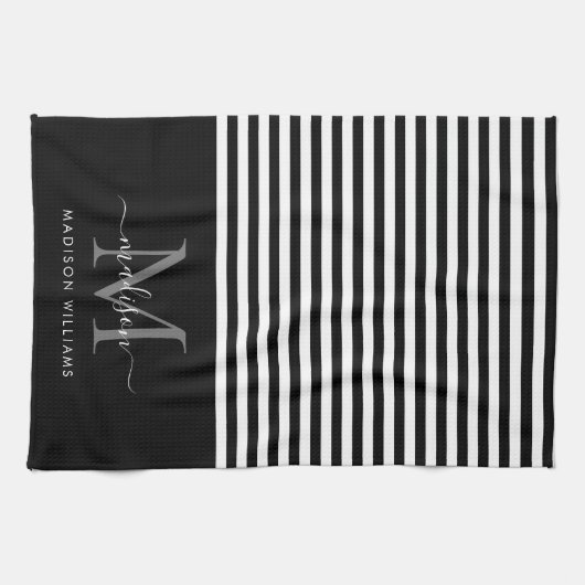 Modern Monogram Zwart Wit Stripes Script Naam Theedoek (Horizontaal)