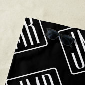 Modern monogrammatisch patroon | Zwart & Wit Strandlaken (In situ)