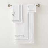 Modern Monogrammed Gray & White Stripe Hotel Bad Handdoek (Insitu)