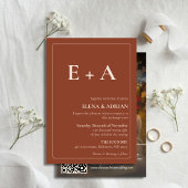 Modern Moody Photo Wedding Invitation with QR code Kaart