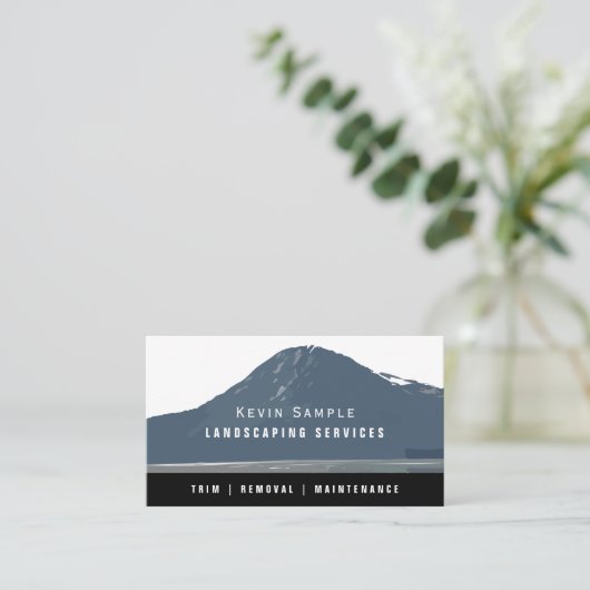 Modern Mountain Landscaping Service Brand Visitekaartje (Staand voorkant)