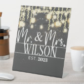 Modern Mr & Mrs. Vast Lights Wedding Reclamebord Met Voetstuk (Insitu)