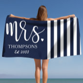 Modern Mrs Script Nautical Navy & White Stripes Strandlaken