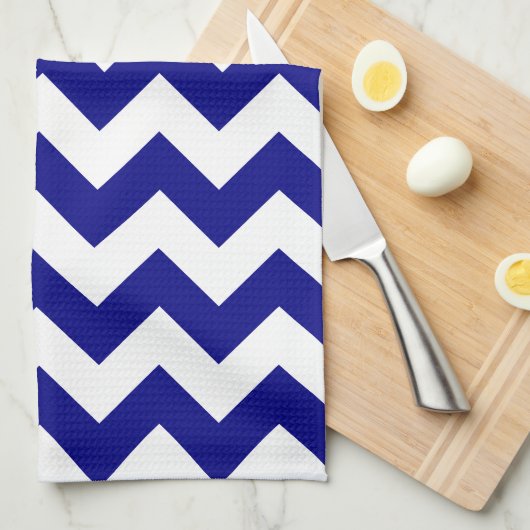 Modern Nautical Navy Blue Chevron Theedoek (Quarter Fold)
