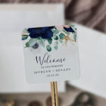 Modern Nautical | Welkom Floral Wedding Vierkante Sticker<br><div class="desc">Deze heuglijke stickers van de moderne Stapsgewijze bruiloft zijn perfect voor een cruise- of strandbruiloft. Het grillige ontwerp heeft een wazige roze en blauw-marinesbloemen met gouden stervisaccenten, waardoor het een beachy vibe krijgt. Pas deze stickers aan met de locatie van je bruiloft, namen en trouwdatum. Deze etiketten zijn perfect voor...</div>