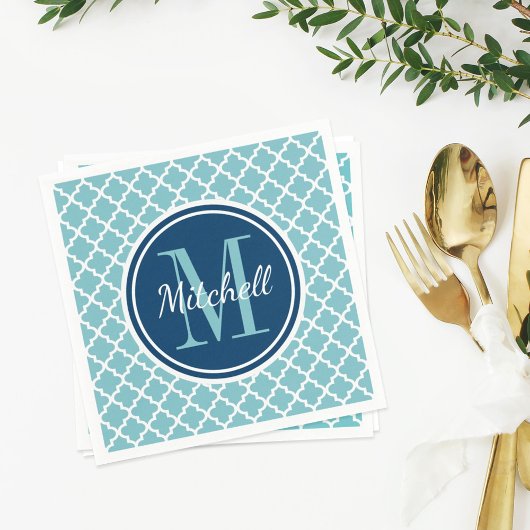 Modern Navy Blue en Aqua Quatrefoil Monogram Servet