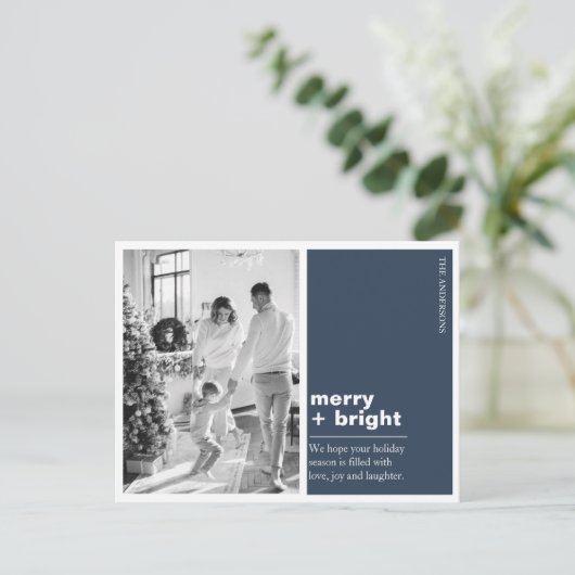 Modern Navy Blue Merry + Bright Christmas Photo Briefkaart (Staand voorkant)