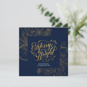 Modern Navy Blue Pine Bough Floral Gold Script Feestdagenkaart (Staand voorkant)