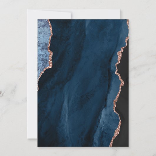 Modern Navy Blue Roos Gold Agate Script Wedding Kaart (Achterkant)