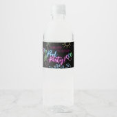 Modern Neon Glow Black Pool Party Birthday Waterfles Etiket (Voorkant)