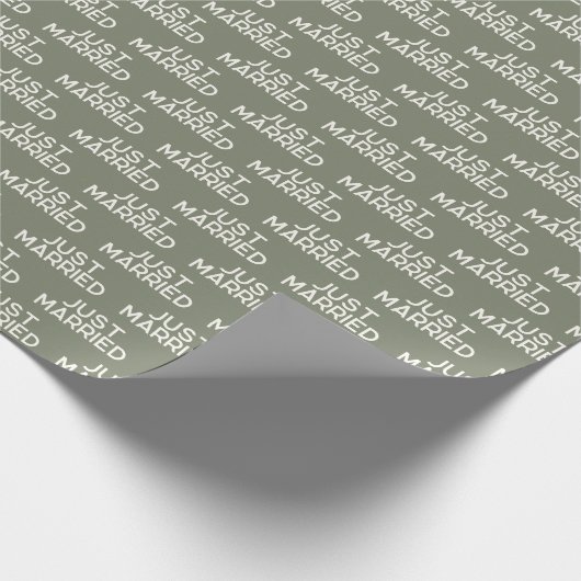 Modern net getrouwd Sage Green Cadeaupapier (Hoek)