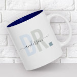 Modern New Doctor PhD op maat Tweekleurige Koffiemok<br><div class="desc">Cute,  modern koffieuitzettend gezegde DR. in moderne typografie in stoffige blauwe tonen met uw familienaam in trendy manuscriptkalligrafie op een twee-toned koffiemok. Perfecte appreciatie cadeau voor een speciale dokter in je leven,  een hartstikke dank je,  of een geschenk voor het afstuderen van de doctoraat!</div>