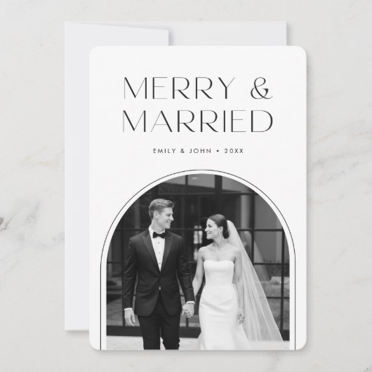 Modern Newlywed Black & White Arch Photo Christmas Feestdagenkaart (Voorkant)