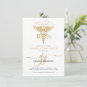 Modern Nurse Graduation Party Gold Script Monogram Kaart (Staand voorkant)