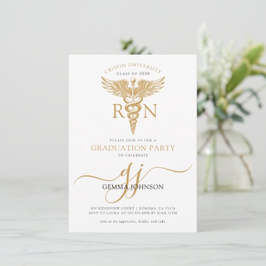 Modern Nurse Graduation Party Gold Script Monogram Kaart (Staand voorkant)