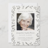 Modern Off White & Grey floral Memorial Aankondiging (Voorkant)