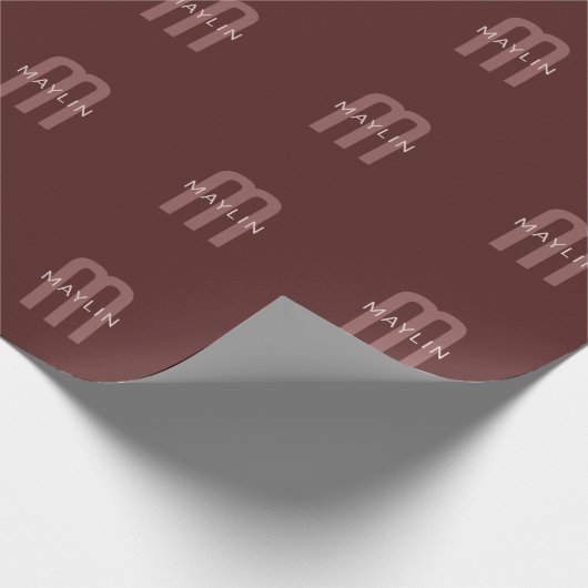 Modern ogende monogrammed naam | Maroon Red Cadeaupapier (Hoek)