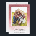 Modern Ombre Waterverf Kerstrood Feestdagenkaart<br><div class="desc">Viel het kerstseizoen om met deze moderne,  gestileerde fotokaarten,  met de waterverf van het ombre in de Bourgogne en de pinks.</div>