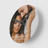 Modern oneindige liefde gepersonaliseerde fotocade ronde klok (Hoek)