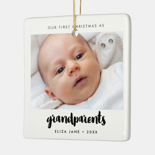 Modern Onze eerste kerst als grootouders Foto Keramisch Ornament (Links)