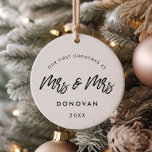 Modern Onze eerste kerst lesbische paar foto Keramisch Ornament<br><div class="desc">Een moderne typografie voor deze foto-versieringsgeschenken. Aanpassen met je favoriete afbeelding. U kunt de kleur van de doopvont in uw het houden ook gemakkelijk veranderen.</div>
