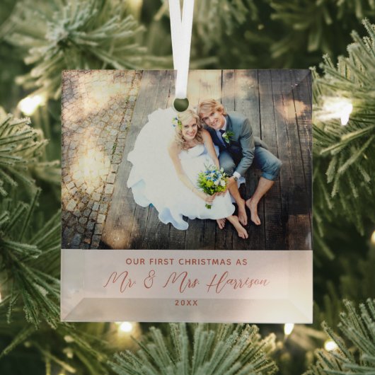 Modern Onze eerste Kerstmisfoto Glas Ornament (Insitu)