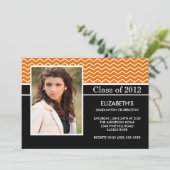 Modern Oranje Chevron Fotograduatie Partij Kaart (Staand voorkant)