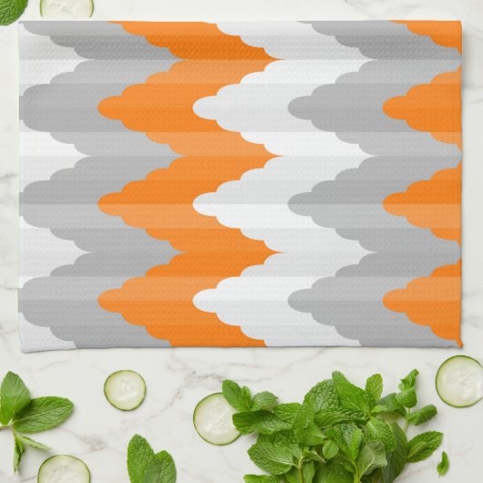 Modern Oranje en grijs Chevron striped pattern Theedoek (Gevouwen)