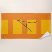 Modern Oranje Geel Kleur Monogram Naam Initiaal Strandlaken (Voorkant)