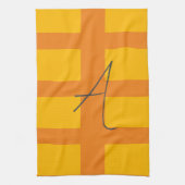 Modern Oranje Geel Kleur Monogram Naam Initiaal Theedoek (Verticaal)