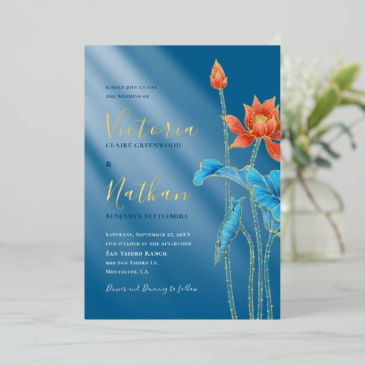 Modern Oranje Lotus Flower Blue Wedding Uitnodigin Folie Uitnodiging (Staand Voorkant)