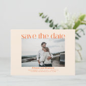 Modern Oranje Retro Typography Photo Wedding Save The Date (Staand voorkant)