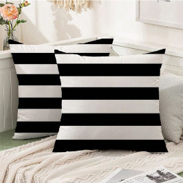 Modern Outdoor Decor Black & White Classic Striped Buitenkussen