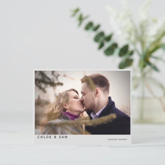 Modern Paar Foto Vrijgezellenfeest Uitnodiging Briefkaart (Staand voorkant)