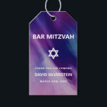 Modern Paars Blue Star Bar Mitzvah Hebrew Cadeaulabel<br><div class="desc">Mooie religieuze Joodse Bar Mitswa voorkeur tags. Modern maar elegant waterverf ontwerp in marineblauw, paarse kleuren. White Star of David in het midden van de moderne scriptletters. "Hij is geroepen tot de Torah als een Bar Mitswa." Prefect voor 13 jarige zoon, jongen. Eenvoudig te bewerken - voeg gewoon uw informatie...</div>