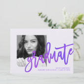 Modern Paarse Ombre Typografie Foto Afstudeerder P Kaart (Staand voorkant)