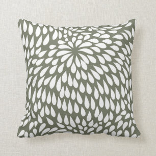 Modern Paisley Flower in Olive Green and White Kussen