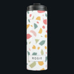 Modern pastel terrazzo patroon thermosbeker<br><div class="desc">Moderne vormgeving pasteel terrazzo. Volledig aanpasbaar: u kunt de patroonkleuren zo nodig wijzigen.</div>